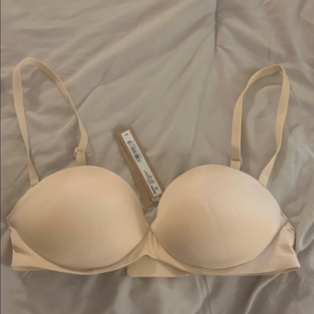 SKIMS Ultimate Strapless Push Up Bra NWT